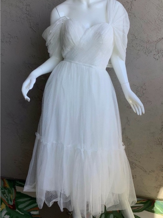 Dresses & Skirts - 🔥Ethereal White Tulle Midi Dress